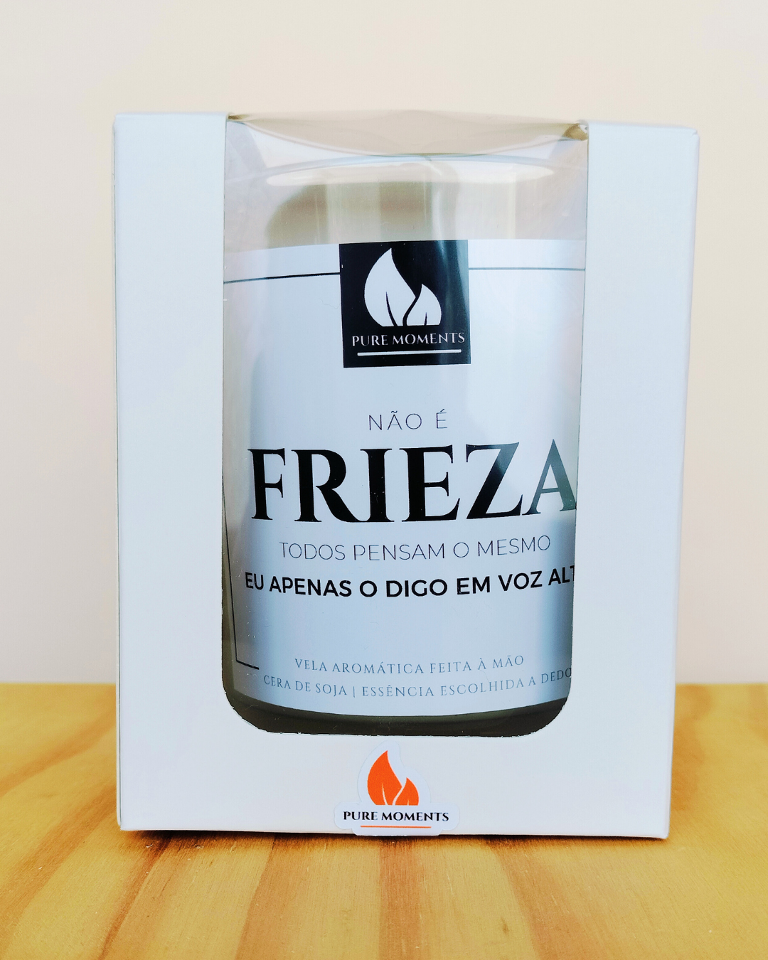 Vela Sarcástica “Não é Frieza" | Presente cheio de Sinceridade