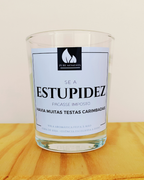 Vela Sarcástica “Estupidez” | Presente Irónico e Divertido