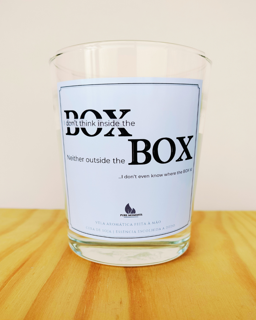 Vela “I don’t know where the box is” | Presente divertido para criativos