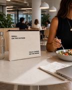 Bolsa SMALL ON THE OUTSIDE, FULLY LOADED INSIDE